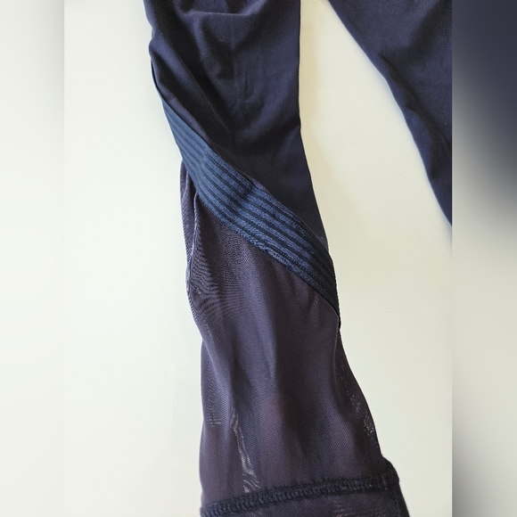 Athleta Women's Side Stripe Salutation 7/8 Hi-rise Legging Navy XS Mesh Yoga - Picture 12 of 15